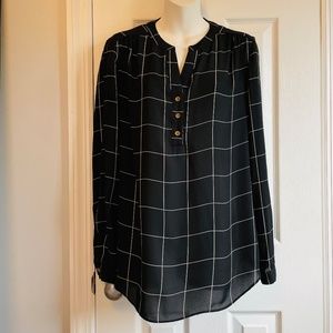 ZAC & RACHEL 1/2 PLACKET ADJUSTABLE SLEEVE SEMI SHEER TOP/SZ S BLACK